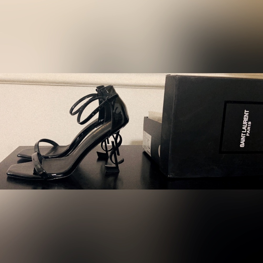 SAINT LAURENT- OPYUM SANDALS IN PATENT LEATHER